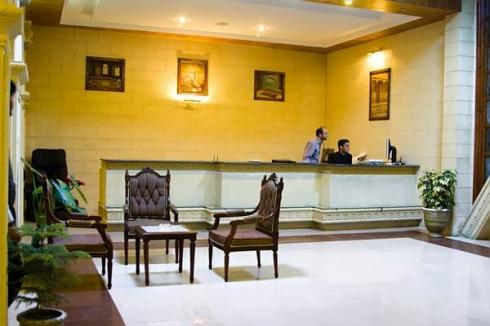 Hotel Aashiana  