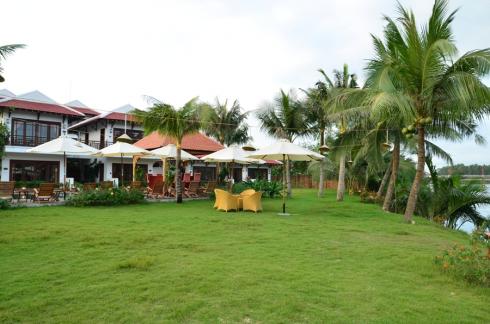 Bamboo Village Resort  